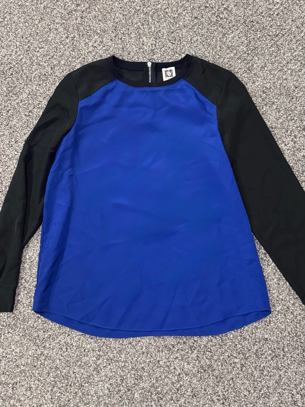 Anne Klein Blue and Black Long-Sleeve Contrast Top